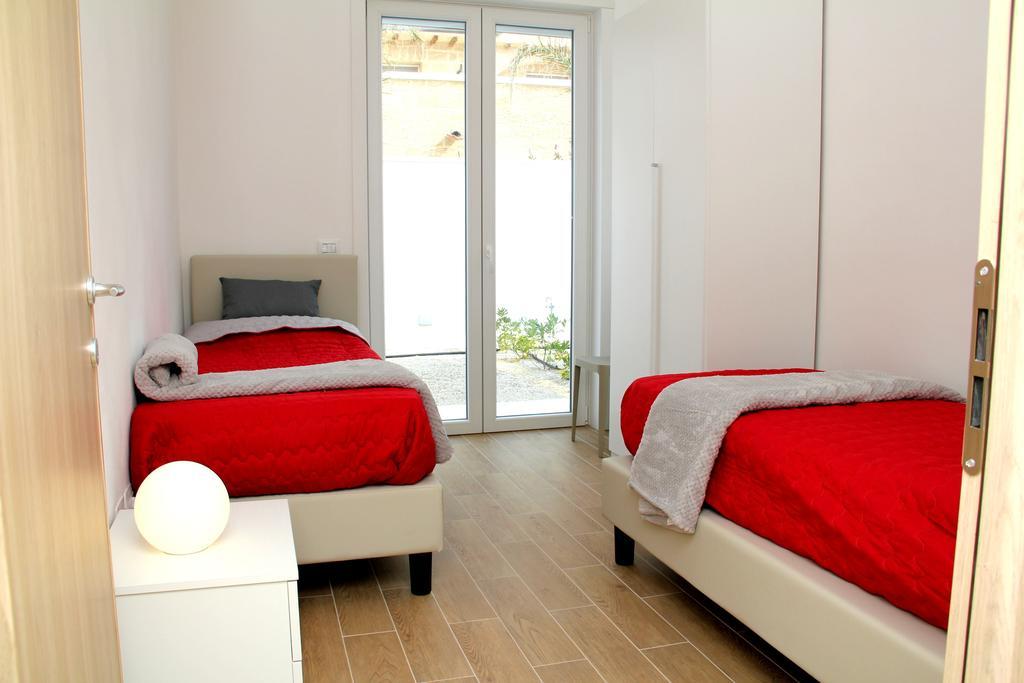 Altomare Case Vacanza Torre Lapillo Zimmer foto